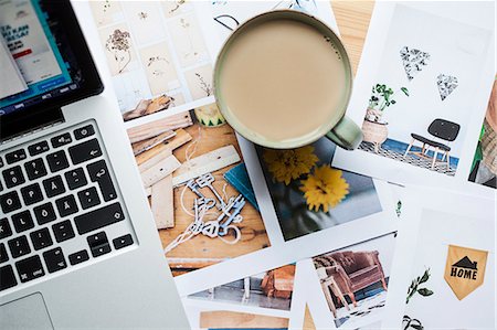 desk directly above - Sweden, Cup of coffee and laptop on table Stock Photo - Premium Royalty-Free, Code: 6126-08643157