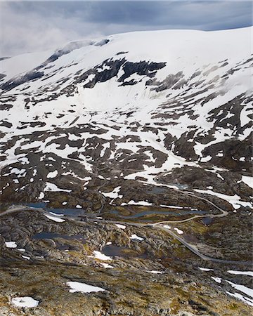 simsearch:6126-08636296,k - Norway, More og Romsdal, Snowcapped mountain slope Foto de stock - Royalty Free Premium, Número: 6126-08643499