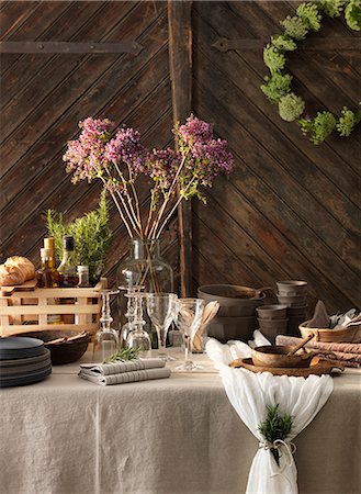 simsearch:6126-08644325,k - Sweden, Vastergotland, Elegant table setting Stockbilder - Premium RF Lizenzfrei, Bildnummer: 6126-08643770