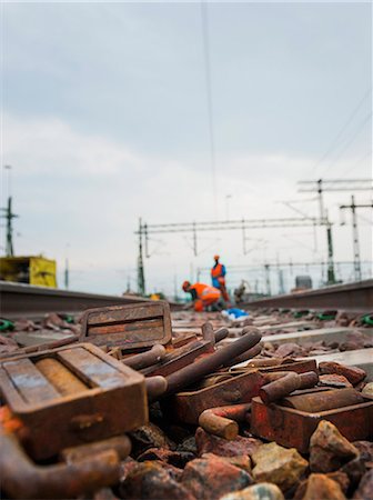 simsearch:6126-08643896,k - Sweden, Skane, Malmo, Workers repairing railroad track Stockbilder - Premium RF Lizenzfrei, Bildnummer: 6126-08643898