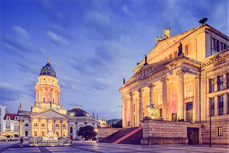 Germany, Berlin, Gendarmenmarkt, Illuminated building facades Foto de stock - Sin royalties Premium, Código: 6126-08644577