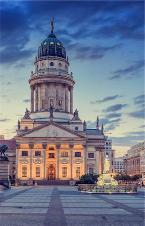 simsearch:6126-08644576,k - Germany, Berlin, Gendarmenmarkt, Cathedral facade illuminated at dusk Stock Photo - Premium Royalty-Free, Code: 6126-08644576