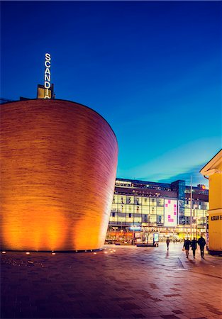 simsearch:6126-08644579,k - Finland, Helsinki, Kamppi, View of Chapel Photographie de stock - Premium Libres de Droits, Code: 6126-08644505