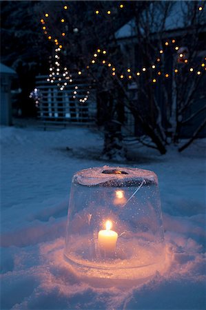 string of lights not people - Finland, Lapland, Pello, Candle light, close up Stock Photo - Premium Royalty-Free, Code: 6126-08644678