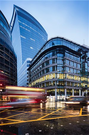 simsearch:700-03739010,k - UK, England, London, Lombard Street, Walkie Talkie at night Foto de stock - Royalty Free Premium, Número: 6126-08659172