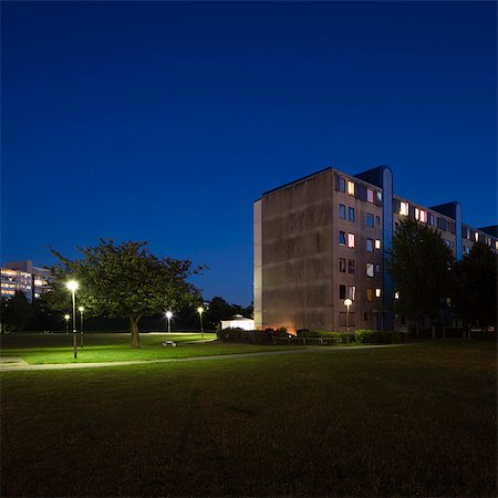 flat (apartment) - Sweden, Skane, Malmo, Rosengard, Park in residential district at night Stock Photo - Premium Royalty-Free, Code: 6126-08635788