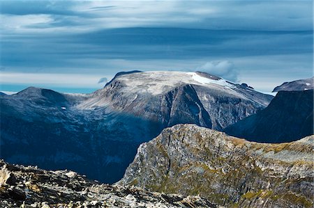 Norway, More og Romsdal, Sunnmore, Scenic view of mountainous landscape Stockbilder - Premium RF Lizenzfrei, Bildnummer: 6126-08636321