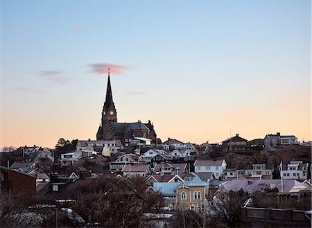 simsearch:6126-08643317,k - Scenic townscape of Lysekil at sunset Fotografie stock - Premium Royalty-Free, Codice: 6126-09102540