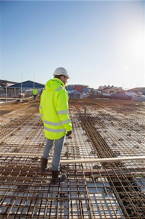 rebañar - Worker on construction site in Bohuslan, Sweden Stock Photo - Premium Royalty-Free, Code: 6126-09103028