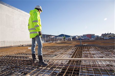 rebañar - Worker on construction site in Bohuslan, Sweden Stock Photo - Premium Royalty-Free, Code: 6126-09103029