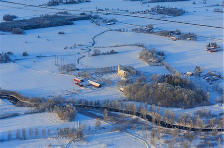 simsearch:6126-09266628,k - Church by snow covered fields in Narke, Sweden Stock Photo - Premium Royalty-Free, Code: 6126-09104086