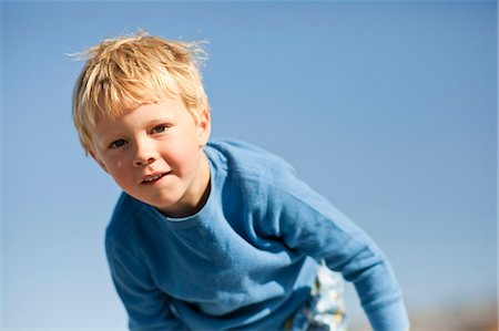 simsearch:6128-08747842,k - Portrait of preschool age boy at the beach. Stockbilder - Premium RF Lizenzfrei, Bildnummer: 6128-08766680