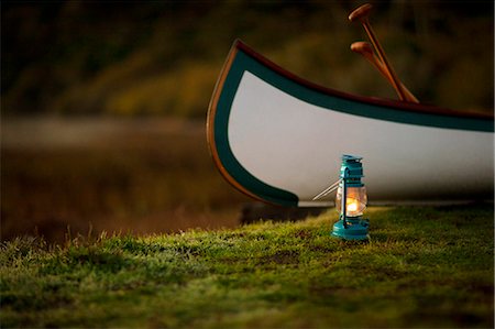 simsearch:400-08349221,k - Canoe and lamp on the beach at sunset. Foto de stock - Sin royalties Premium, Código: 6128-08767332