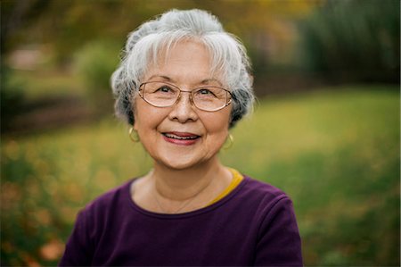 simsearch:6128-08728032,k - Portrait of a smiling senior woman. Stock Photo - Premium Royalty-Free, Code: 6128-08728195