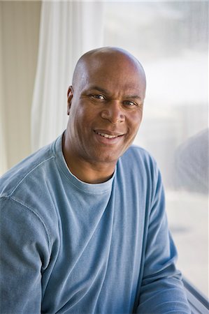 seller (male) - Portrait of a smiling mid-adult man. Stock Photo - Premium Royalty-Free, Code: 6128-08825464