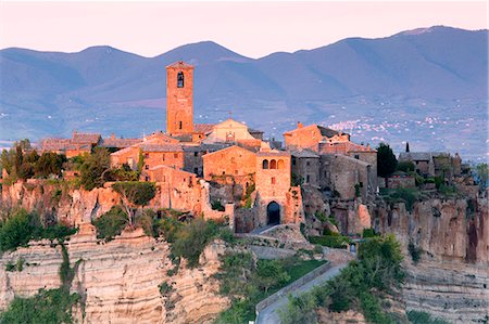 Europe,Italy,lazio,Viterbo district. Civita of Bagnoregio Foto de stock - Sin royalties Premium, Código: 6129-09044060