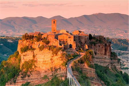 simsearch:6129-09057583,k - Europe,Italy,lazio,Viterbo district. Civita of Bagnoregio Foto de stock - Royalty Free Premium, Número: 6129-09044061