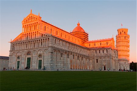 Europe,Italy,Tuscany,Pisa. Cathedral Square Foto de stock - Sin royalties Premium, Código: 6129-09044037