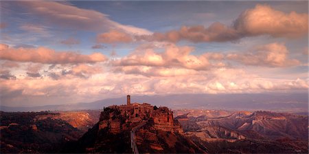 Europe,Italy,lazio,Viterbo district. Civita of Bagnoregio Foto de stock - Sin royalties Premium, Código: 6129-09044035