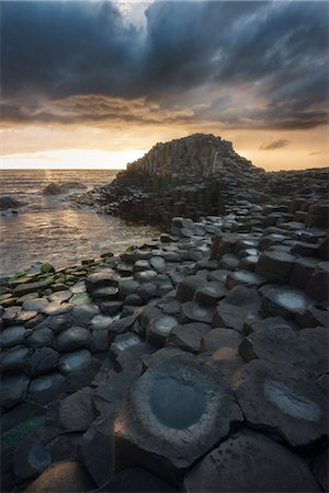 simsearch:6129-09044186,k - Giant's Causeway, County Antrim, Ulster region, northern Ireland, United Kingdom. Iconic basalt columns. Foto de stock - Sin royalties Premium, Código: 6129-09044178