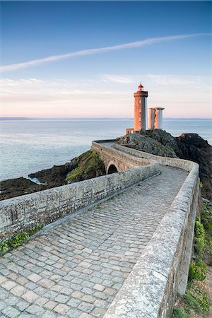 simsearch:6129-09044234,k - Petit Minou lightouse at sunrise. Plouzané, Finistère, Brittany, France. Stock Photo - Premium Royalty-Free, Code: 6129-09044394