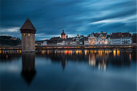 simsearch:862-07496290,k - Lucerne and the Chapel Bridge (Lucerne, Lucerne canton, Switzerland, Europe) Stock Photo - Premium Royalty-Free, Code: 6129-09044461
