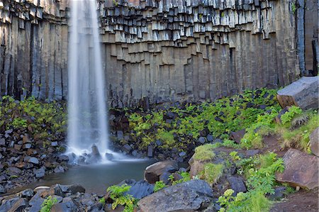 simsearch:6129-09044024,k - Svartifoss waterfall, Skaftafell National Park, Iceland, Fotografie stock - Premium Royalty-Free, Codice: 6129-09044424