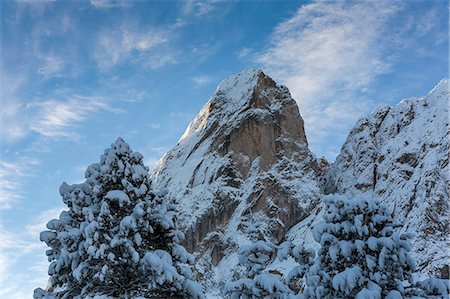 simsearch:6129-09057728,k - Sas de Putia covered in snow. Passo delle Erbe, Bolzano, Trentino Alto Adige - Sudtirol, Italy, Europe. Stock Photo - Premium Royalty-Free, Code: 6129-09057729