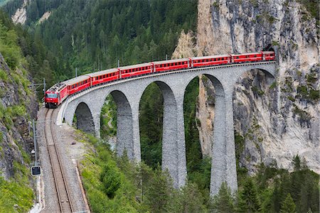 Viaduct Landwasser , Grigioni-Swizterland Fotografie stock - Premium Royalty-Free, Codice: 6129-09058042