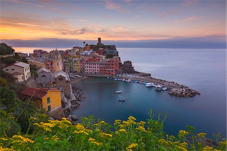 Vernazza, province of La Spezia, Liguria, Italy Stock Photo - Premium Royalty-Free, Code: 6129-09058070