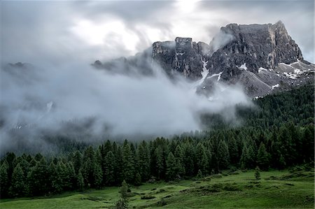 summer - Summer clouds envelop Lastroni of Formin. Cortina d'Ampezzo. Dolomites. Veneto. Italy. Europe Stock Photo - Premium Royalty-Free, Code: 6129-09058128