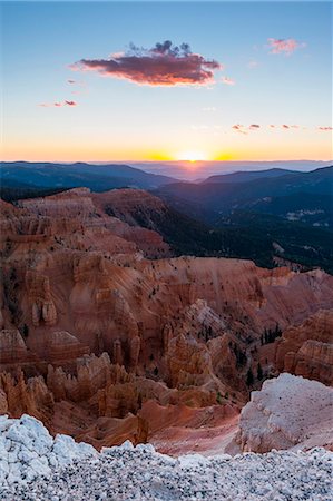 simsearch:6129-09086663,k - Sunset at Cedar Breaks National Monument, Cedar City, Utah, USA Foto de stock - Royalty Free Premium, Número: 6129-09086655