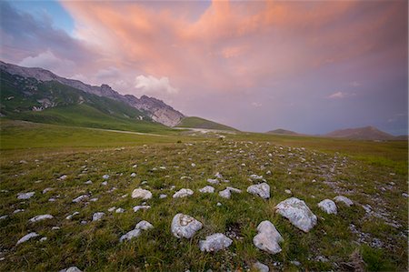 Sunset at Campo Imperatore, L'Aquila district, Abruzzo, Italy, Europe Photographie de stock - Premium Libres de Droits, Code: 6129-09086792