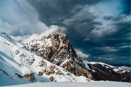simsearch:6129-09086830,k - Gran Sasso d'Italia before the storm, Campo Imperatore, Teramo province, Abruzzo, Italy, Europe Photographie de stock - Premium Libres de Droits, Code: 6129-09086840