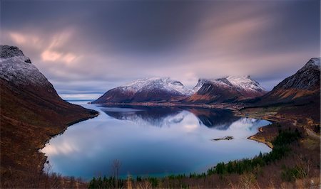 Bergsbotn early dawn lights, Senja Island Troms, County Norway Europe Stockbilder - Premium RF Lizenzfrei, Bildnummer: 6129-09086854