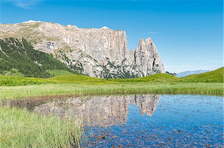 schlern - Alpe di Siusi/Seiser Alm, Dolomites, South Tyrol, Italy. Stock Photo - Premium Royalty-Free, Code: 6129-09086901