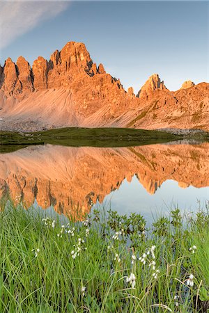 simsearch:879-09191099,k - Sesto / Sexten, province of Bolzano, Dolomites, South Tyrol, Italy. Sunrise at the lake Piani ant the Mount Paterno Stock Photo - Premium Royalty-Free, Code: 6129-09086916