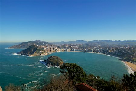 simsearch:625-02928695,k - Aerial view of a city by the sea, Spain Stock Photo - Premium Royalty-Free, Code: 625-00804477