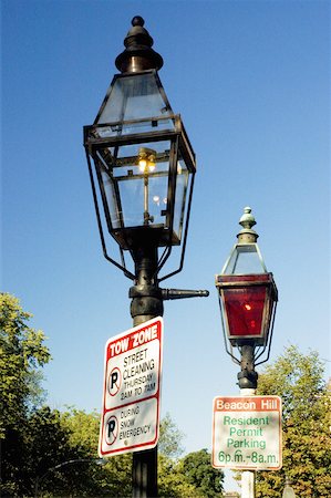 Low angle view of colonial style street light, Boston, Massachusetts, USA Stock Photo - Premium Royalty-Free, Code: 625-00805009