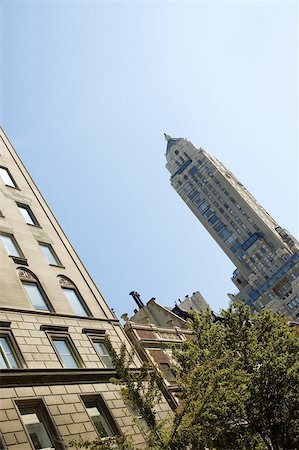 simsearch:625-01750194,k - Low angle view of buildings in a city, New York City, New York State, USA Foto de stock - Sin royalties Premium, Código: 625-00805527