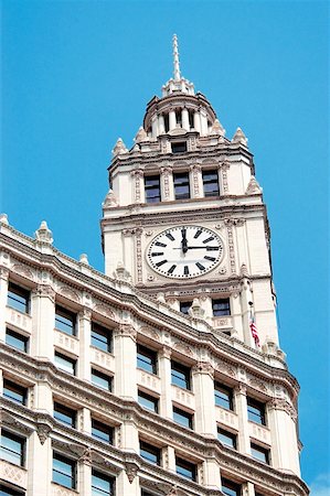 Vue faible angle d'un bâtiment, le Wrigley Building, Chicago, Illinois, Etats-Unis Photographie de stock - Premium Libres de Droits, Code: 625-00805547