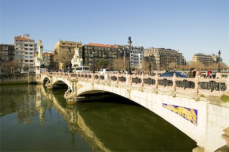 river bus - High angle view of an arch bridge over a river, Spain Stock Photo - Premium Royalty-Free, Code: 625-00805730