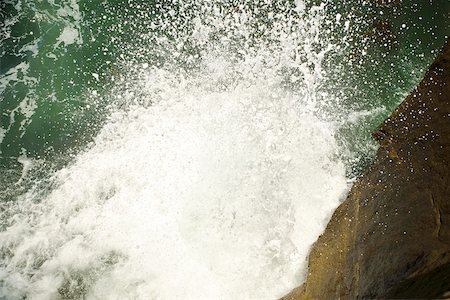 simsearch:625-00804961,k - Vagues s'écraser sur un rocher formation, récifs de Coronado, San Diego, Californie, Etats-Unis Photographie de stock - Premium Libres de Droits, Code: 625-00805862