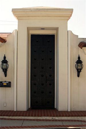 simsearch:625-00805035,k - Facade of wooden doors, Los Angeles, California, USA Stock Photo - Premium Royalty-Free, Code: 625-00805930