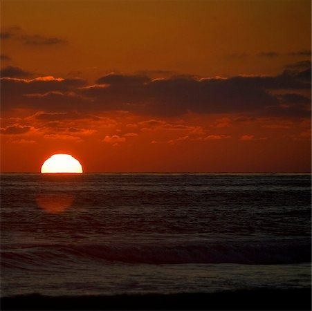 simsearch:625-00806318,k - Silhouette of people in the sea at dusk, San Diego, California, USA Stock Photo - Premium Royalty-Free, Code: 625-00806007