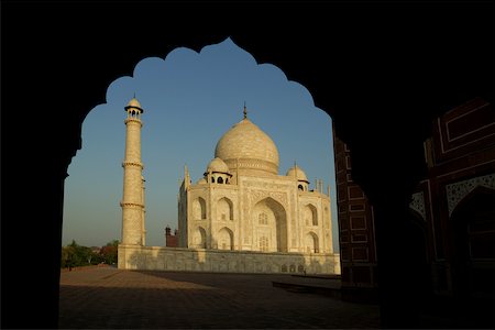simsearch:625-00805944,k - Facade of a monument, Taj Mahal, Agra, Uttar Pradesh, India Foto de stock - Sin royalties Premium, Código: 625-00806400