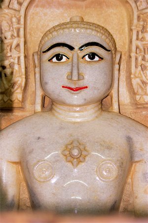 simsearch:625-01094657,k - Marmorstatue einer religiösen Figur in einem Tempel, Jaisalmer, Rajasthan, Indien Stockbilder - Premium RF Lizenzfrei, Bildnummer: 625-00806456