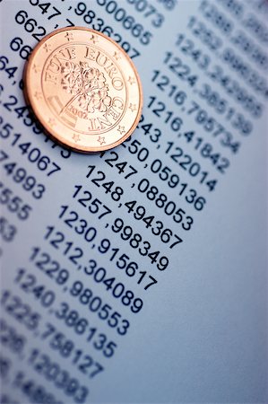 simsearch:625-00801062,k - Nahaufnahme der Eurocent-Münze auf Finanzkennzahlen Stockbilder - Premium RF Lizenzfrei, Bildnummer: 625-00801068