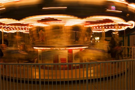 simsearch:625-00805928,k - Gros plan d'un carrousel de nuit Photographie de stock - Premium Libres de Droits, Code: 625-00801530