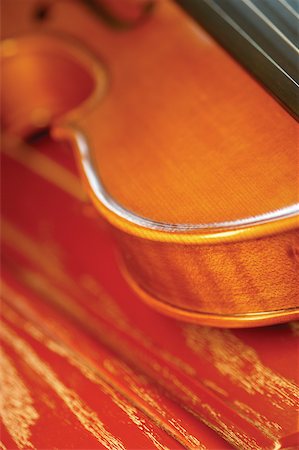 still life violin - Extreme close-up of violin Stock Photo - Premium Royalty-Free, Code: 625-00801788